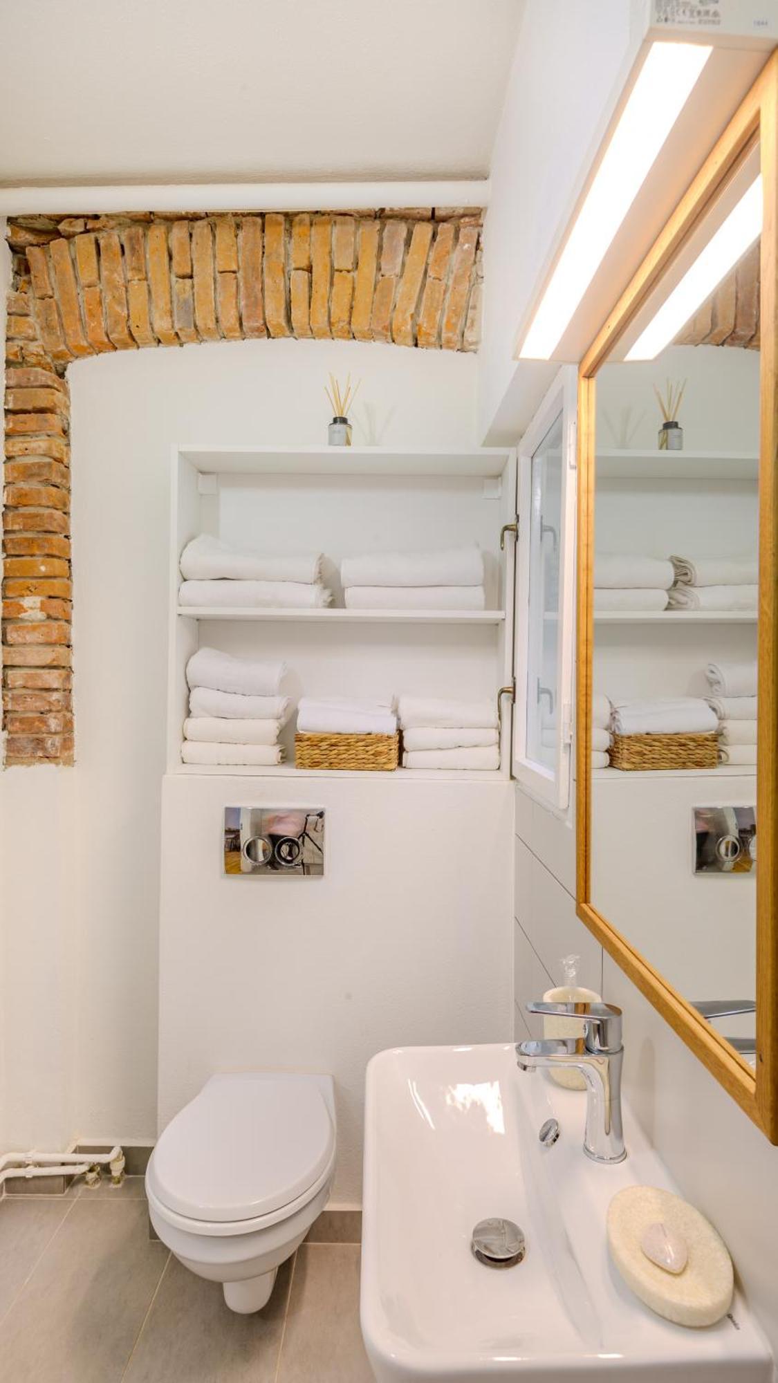 Ch6 By Rentable Apartment Brasov Exterior photo